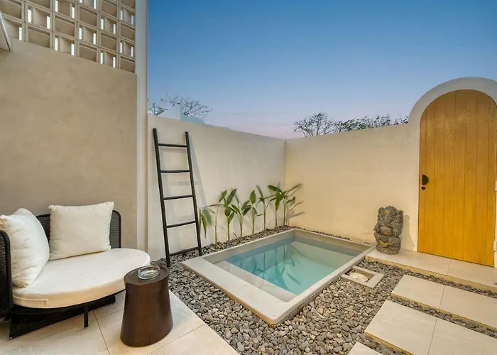 Casa Sol & Luna 1br Escape In Nyang Nyang, Villa